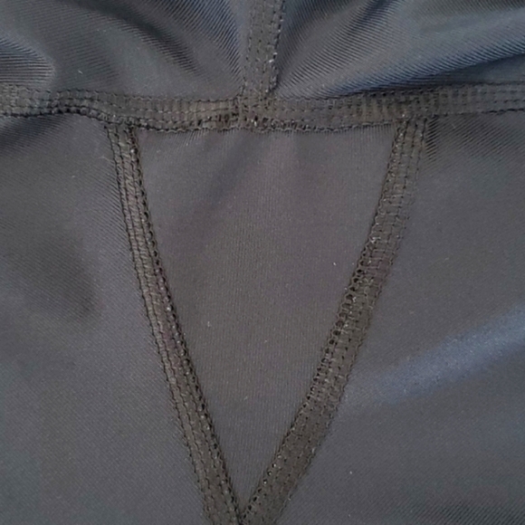 ⭐️3/ $30⭐️ Champion Women's Cropped Activewear Leggings Blue Black Stretch Sz L - Picture 8 of 13